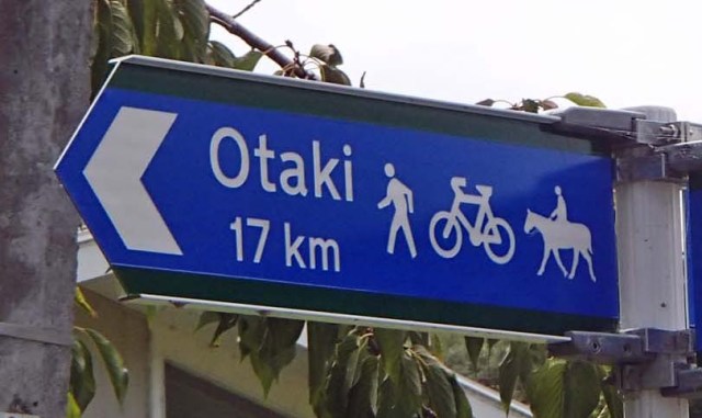 signage to Otaki